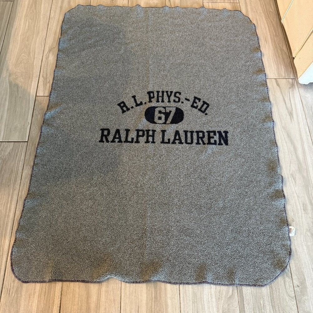RL PHYS ED Ralph Lauren Fleece Throw Blanket Flag Vintage Grey Logo 50"x68" IN